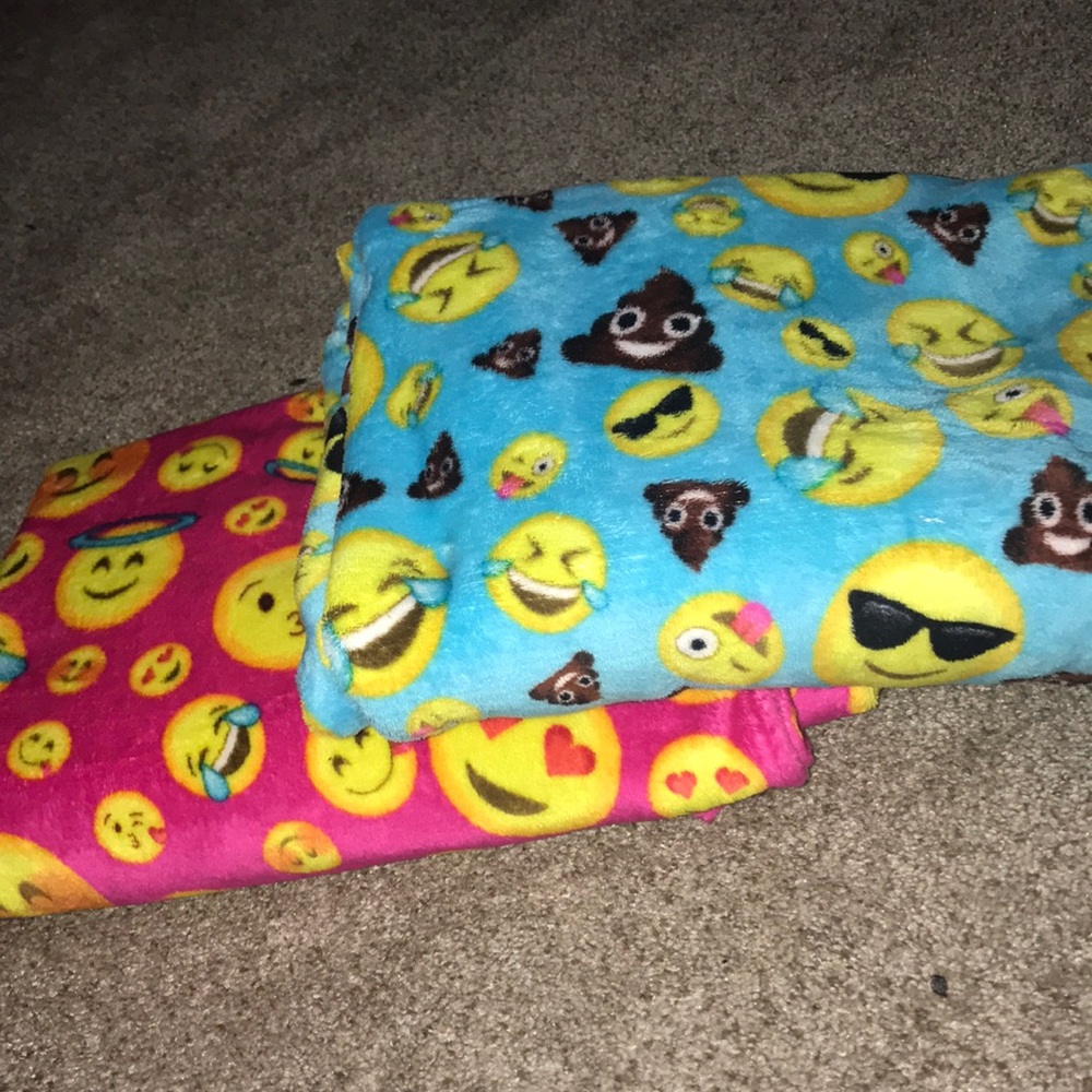 Throw blankets